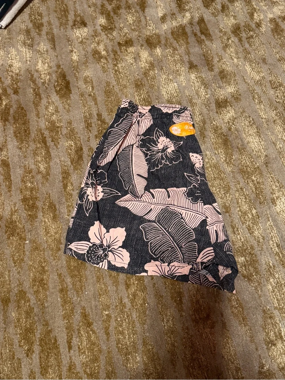 Source Unknown Pink Floral Elastic Waist Athletic Shorts on Black